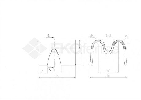 Joint of panels for infinite assembly